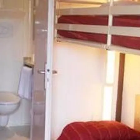 Fasthotel Paris Nord - *